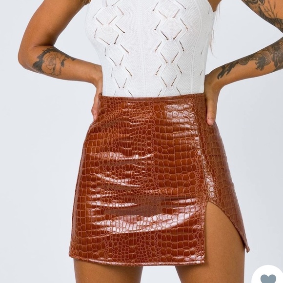 Princess Polly Dresses & Skirts - Princess Polly The Wren Mini Skirt Brown Croc